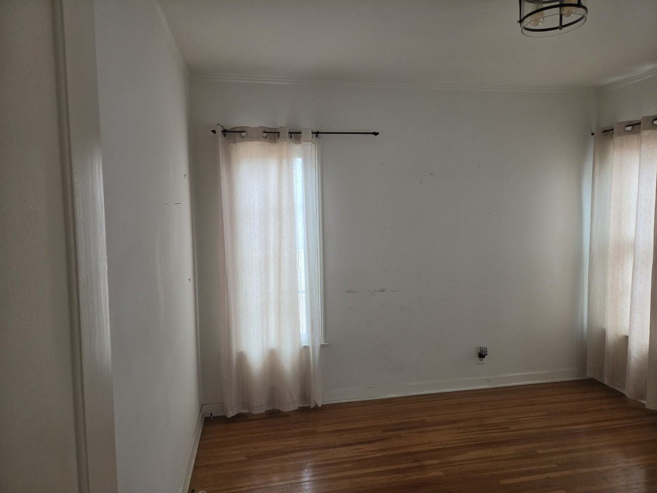1721 N Fairview St - Photo 7 of 17
