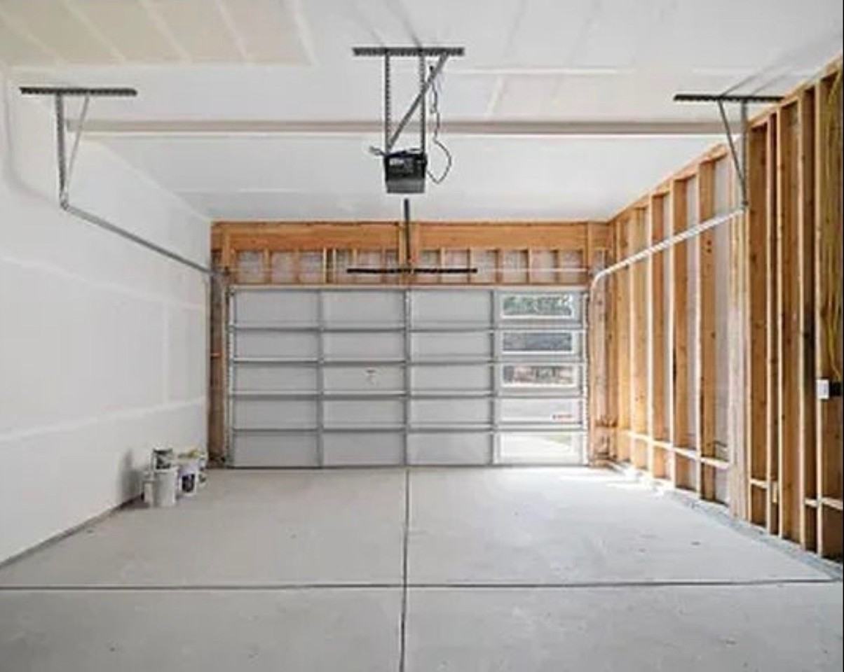 800 E F St #B - Photo 5 of 5