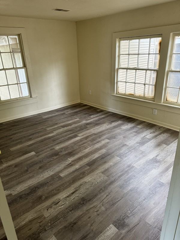4949 Enterprise St - Photo 6 of 10