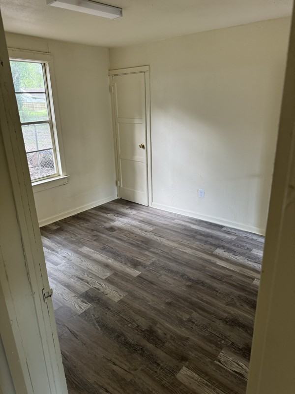 4949 Enterprise St - Photo 7 of 10