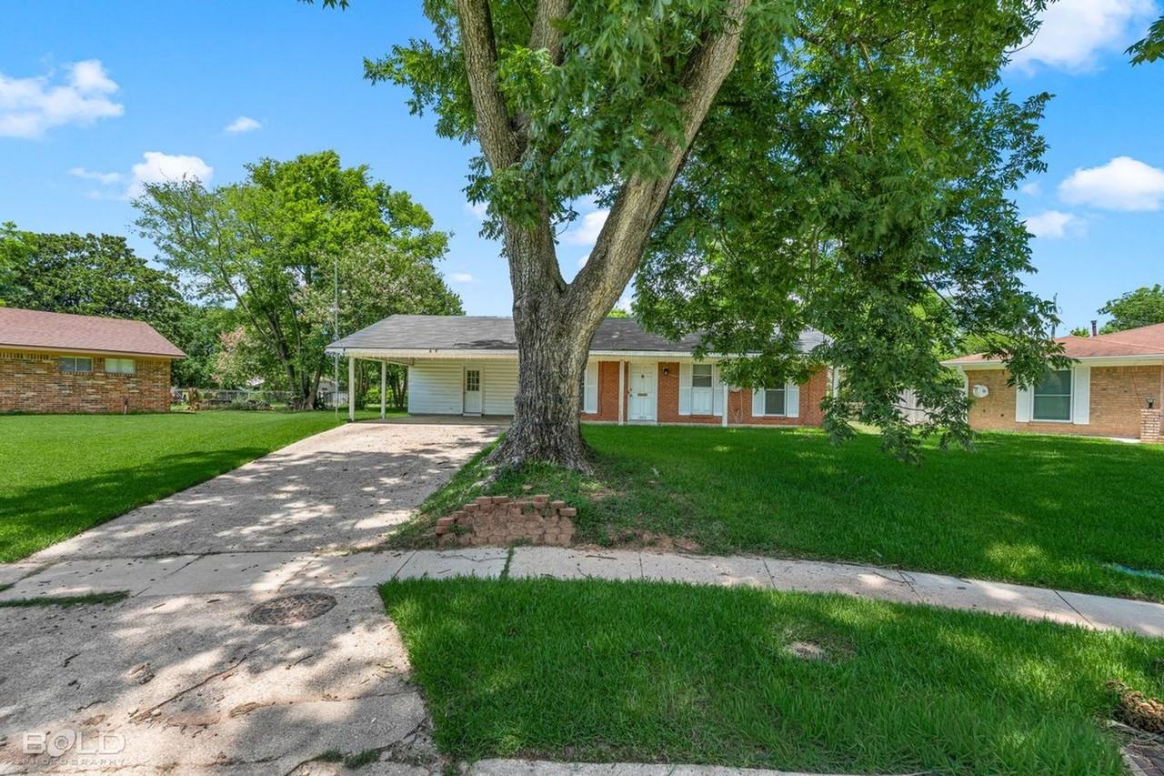 1315 Parkway Cir - Photo 3 of 12