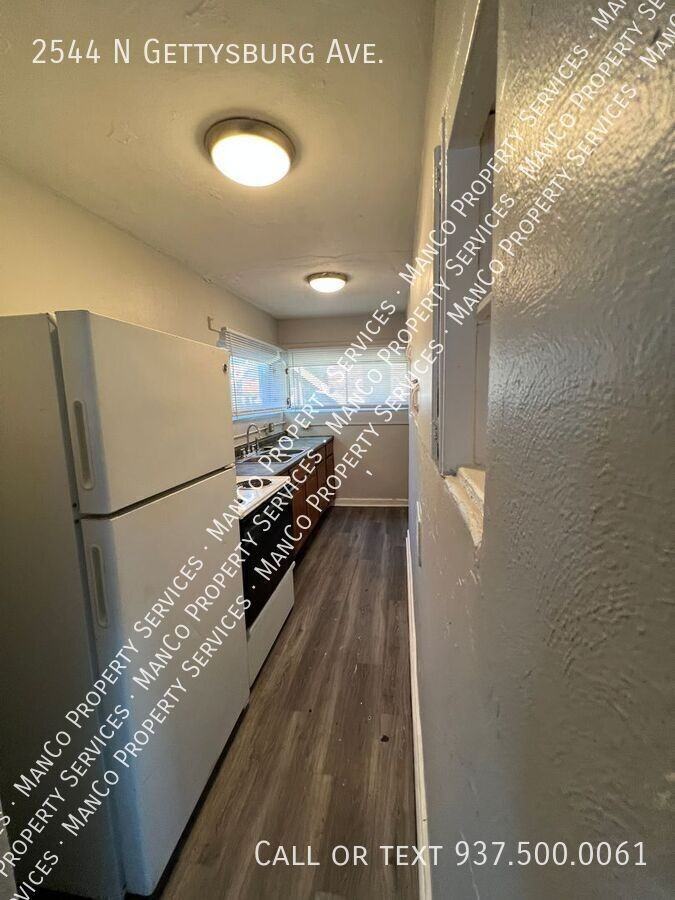 2544 N Gettysburg Ave - Photo 4 of 7