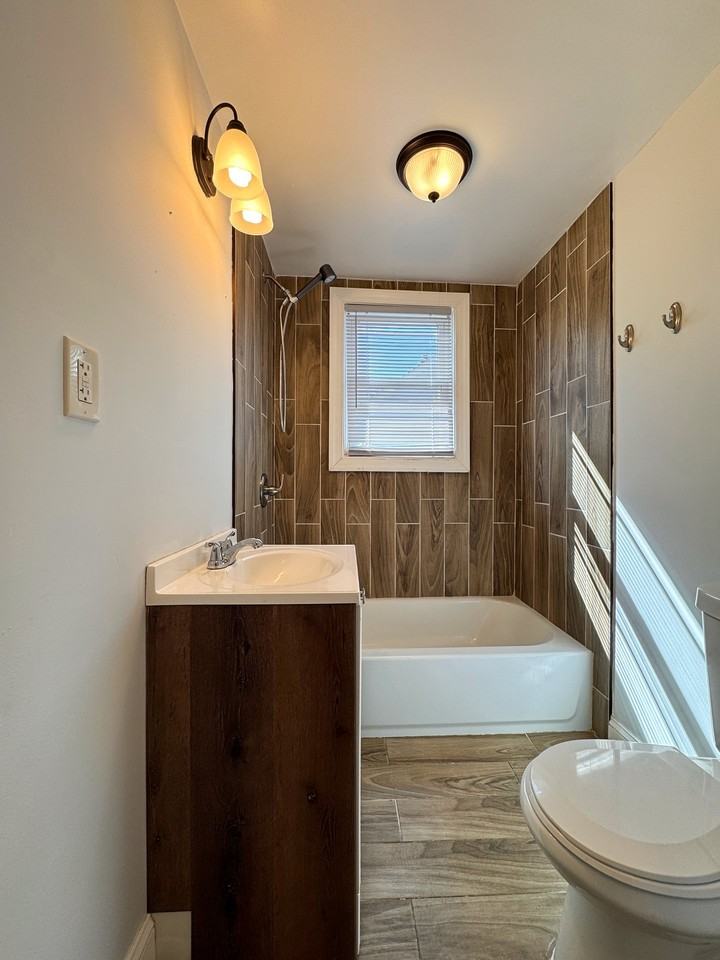 16 Jenkins Ave #A - Photo 6 of 10