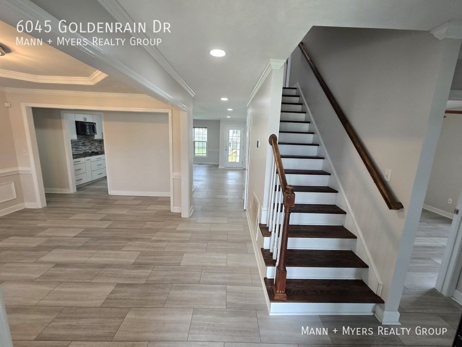 6045 Goldenrain Dr - Photo 5 of 50