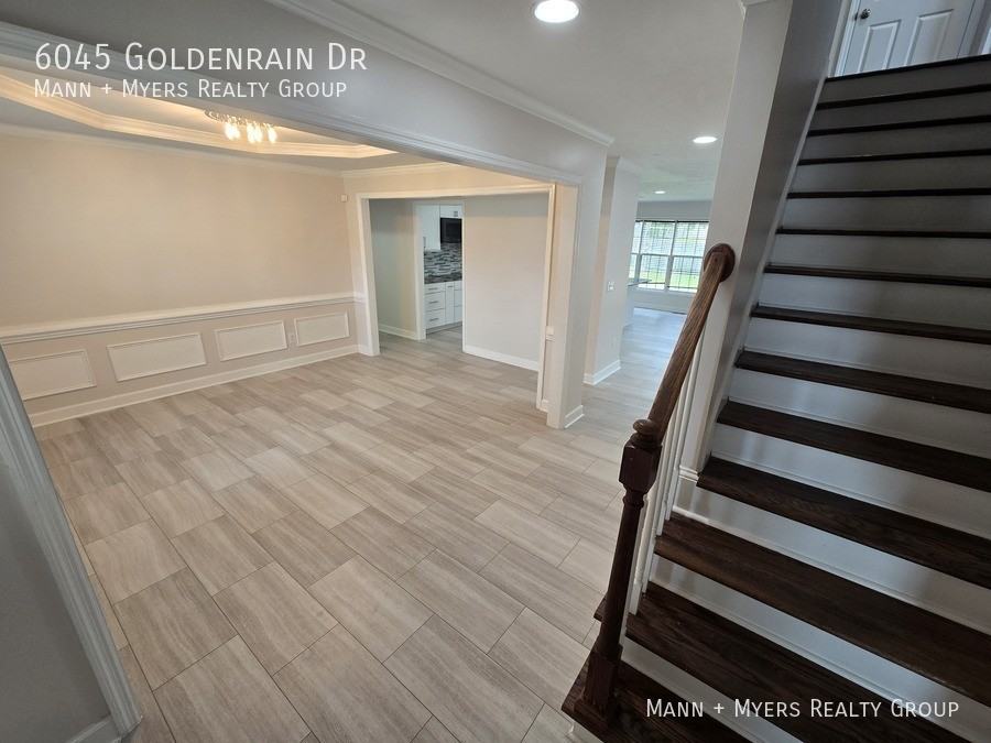 6045 Goldenrain Dr - Photo 6 of 50