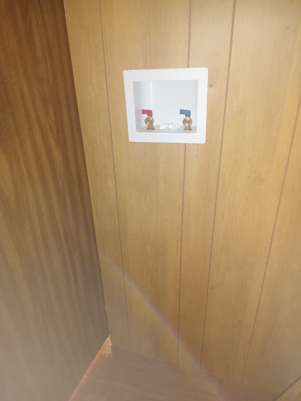 305 Dowtin Ln - Photo 6 of 6