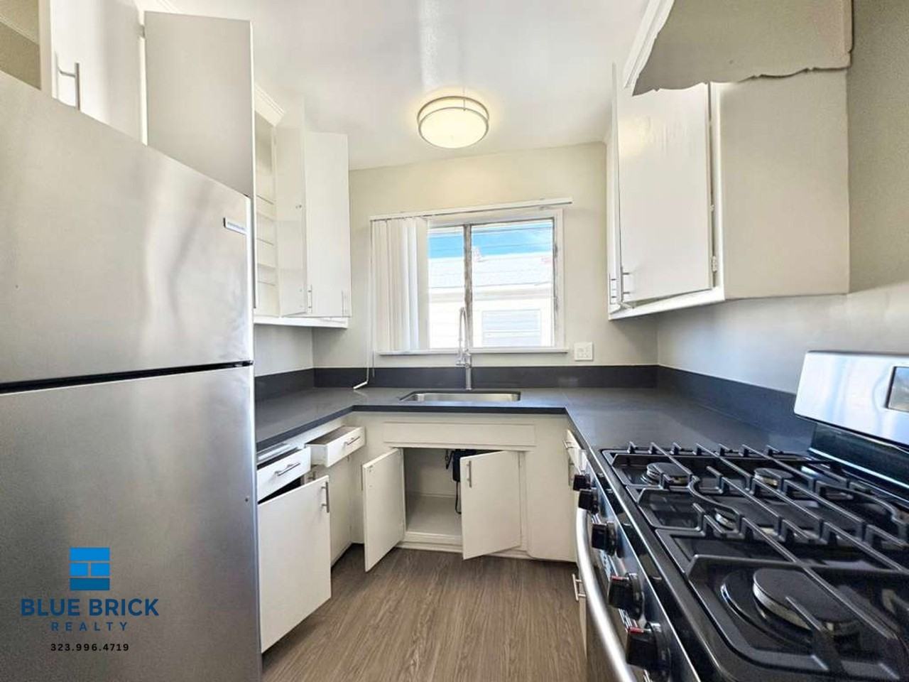 5315 Whitsett Ave #6 - Photo 3 of 28
