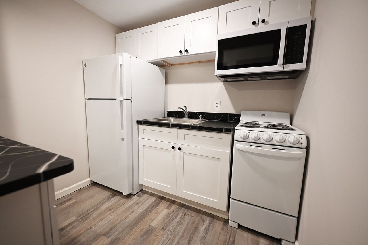 227 Hillside Cir #8 - Photo 7 of 15