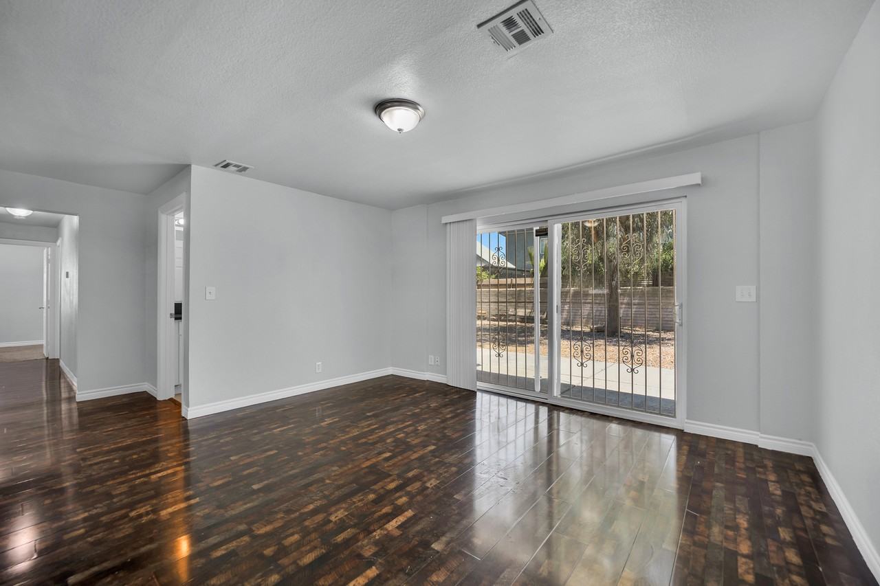 2221 Santa Clara Dr - Photo 7 of 50
