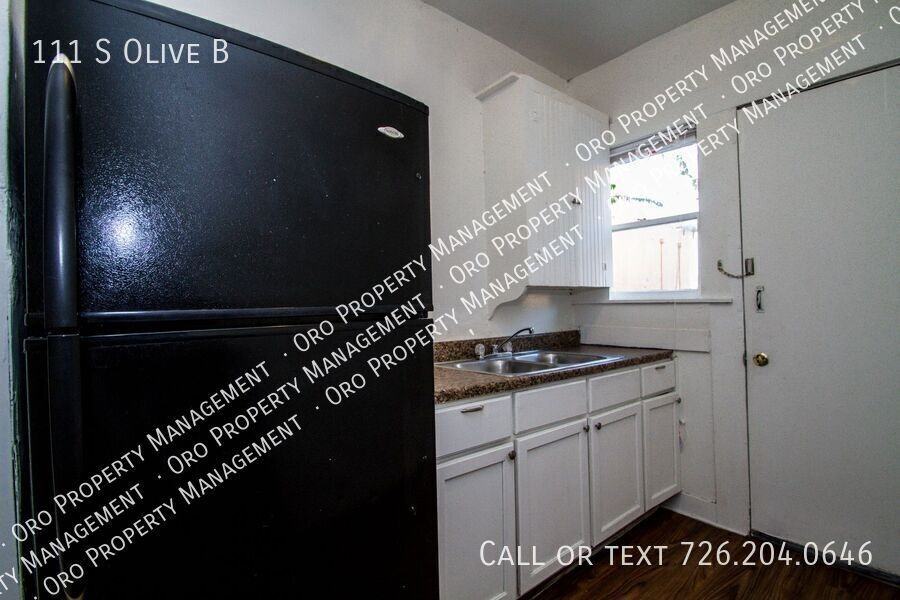 111 S Olive B - Photo 4 of 8