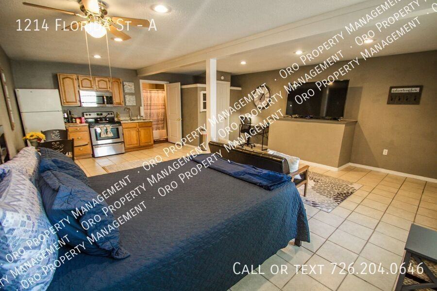 1214 Florida St #A - Photo 4 of 12