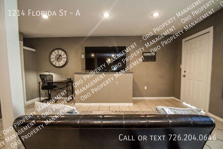 1214 Florida St #A - Photo 6 of 12