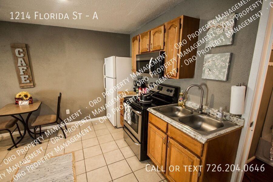 1214 Florida St #A - Photo 7 of 12