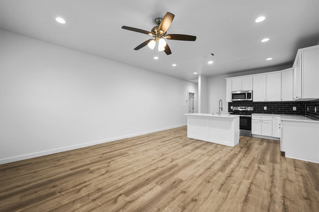 918 W Ford St #1 - Photo 3 of 19