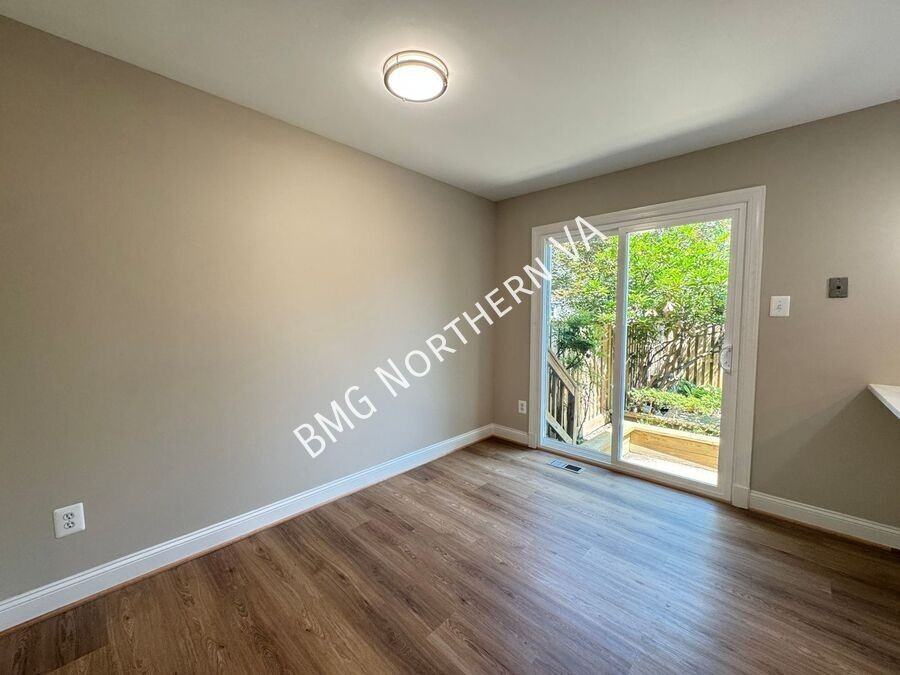 9606 Scotch Haven Dr - Photo 7 of 33