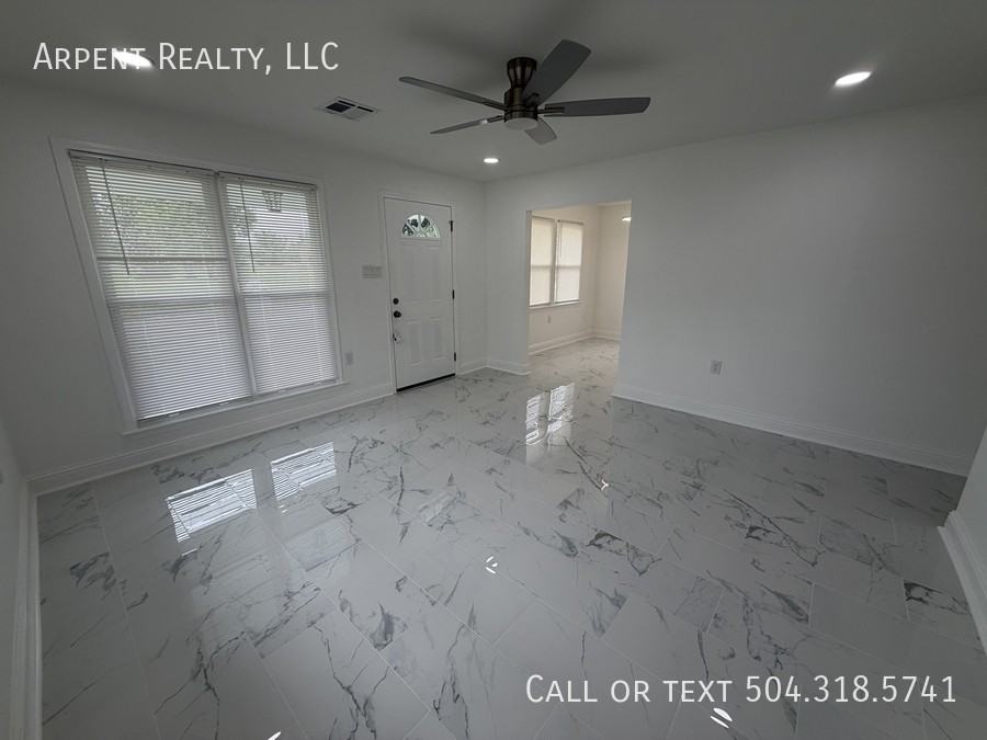 1720 Aycock St #A - Photo 3 of 17