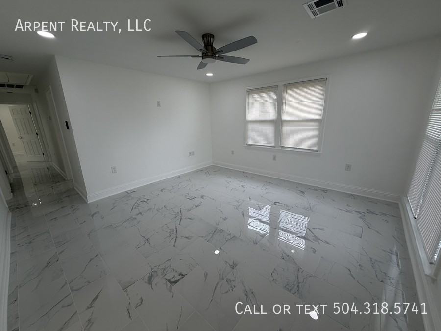 1720 Aycock St #A - Photo 4 of 17