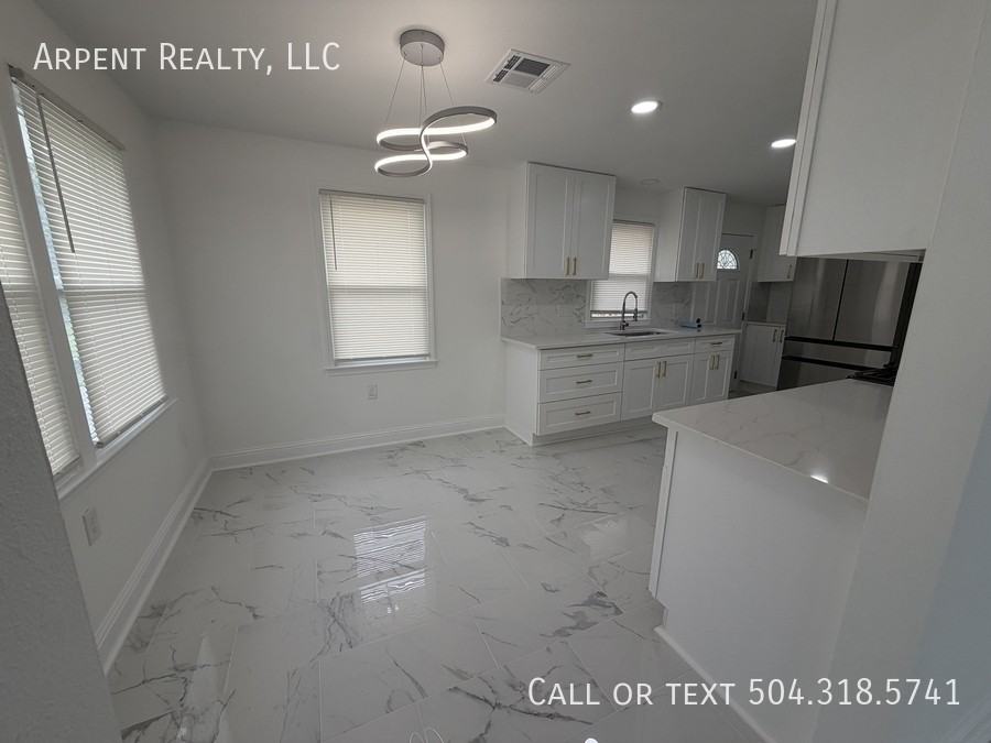 1720 Aycock St #A - Photo 7 of 17