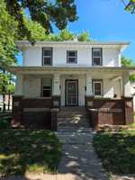 featured image of 114 E Phillip Ave