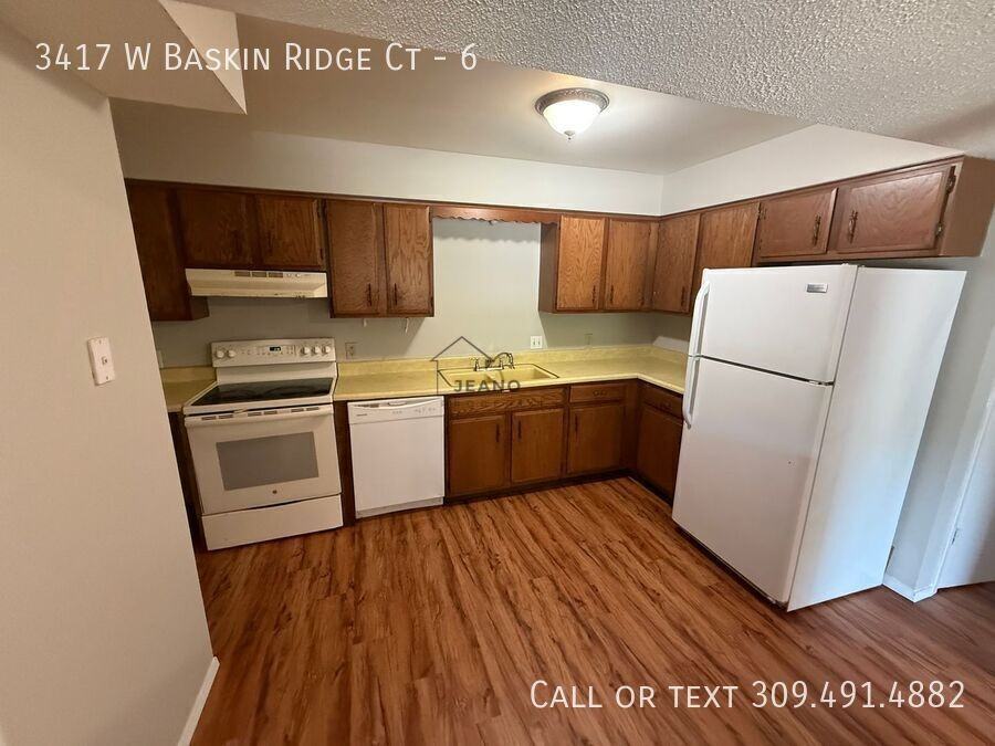 3417 W Baskin Ridge Ct #6 - Photo 4 of 12