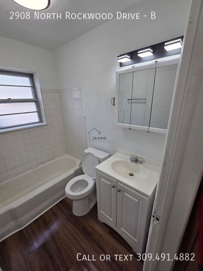 2908 N Rockwood Dr #B - Photo 5 of 5