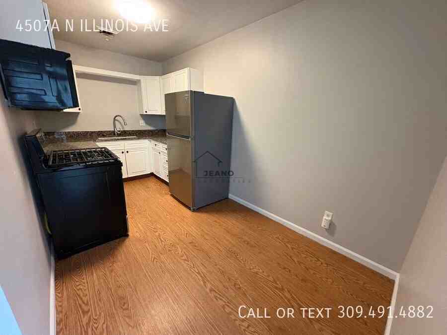 4507 N Illinois Ave Apt A - Photo 2 of 13