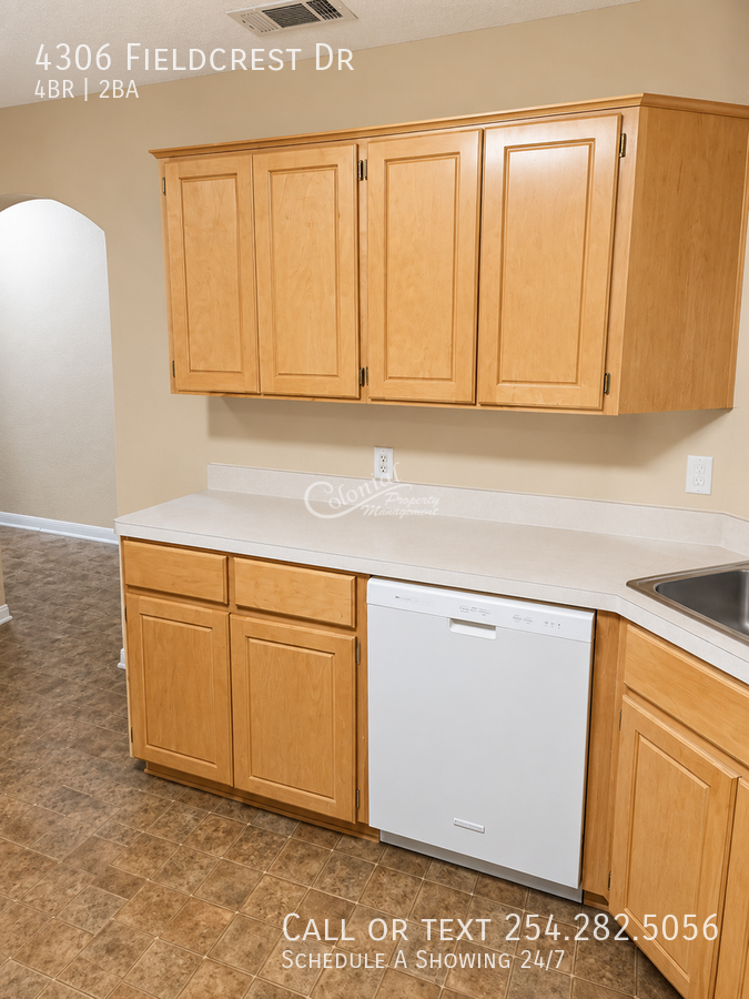 4306 Fieldcrest Dr - Photo 4 of 10