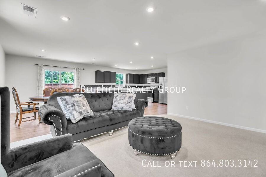 244 Ingram Ct #A - Photo 4 of 30