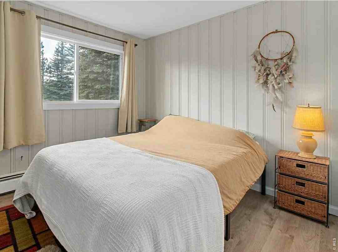 450 Hillside Ln #B - Photo 6 of 12