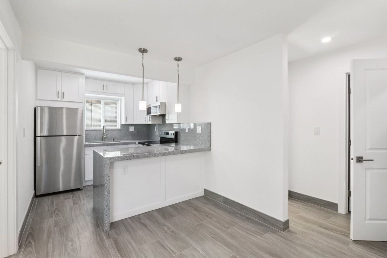 181 Ballantyne St #14 - Photo 2 of 50