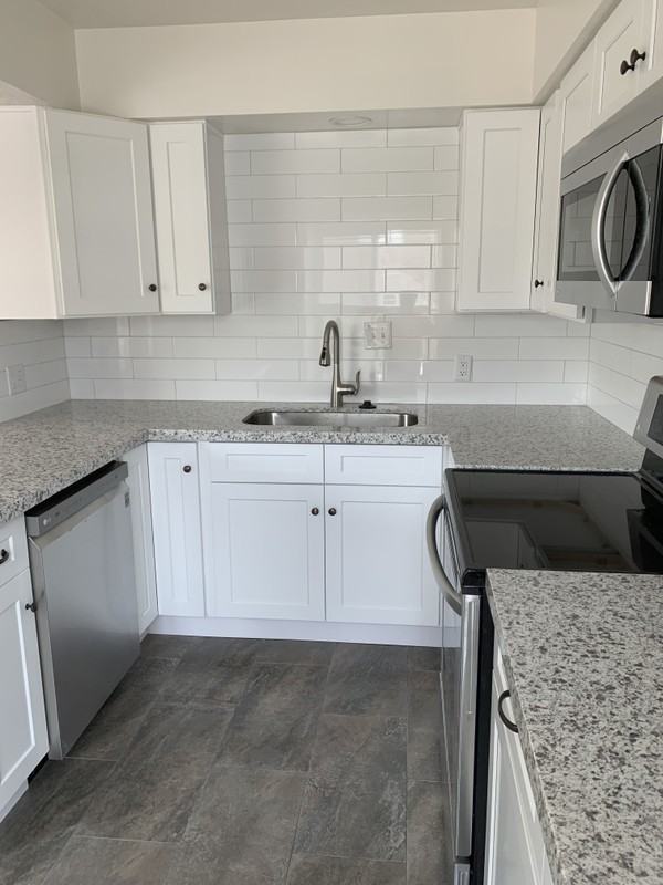 227 N Center St #3 - Photo 5 of 14