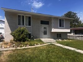 featured image of 2870 W Hazelnut Dr