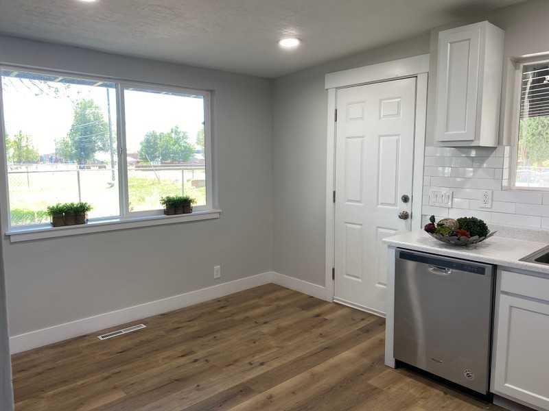370 Ne #1 - Photo 6 of 20