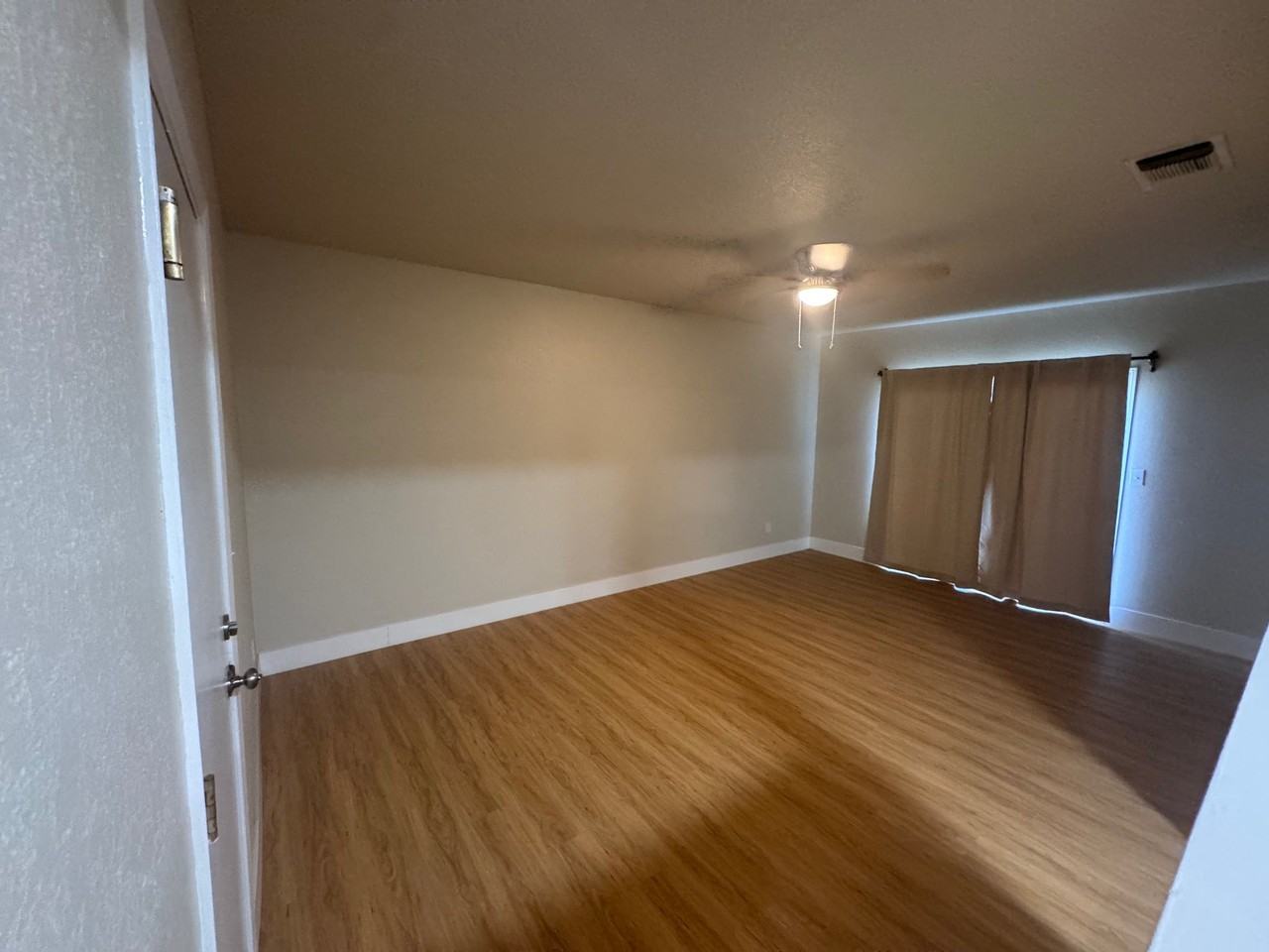2017 Fairmont Dr - Photo 3 of 11
