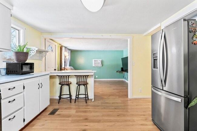 410 Boothby Rd - Photo 2 of 15