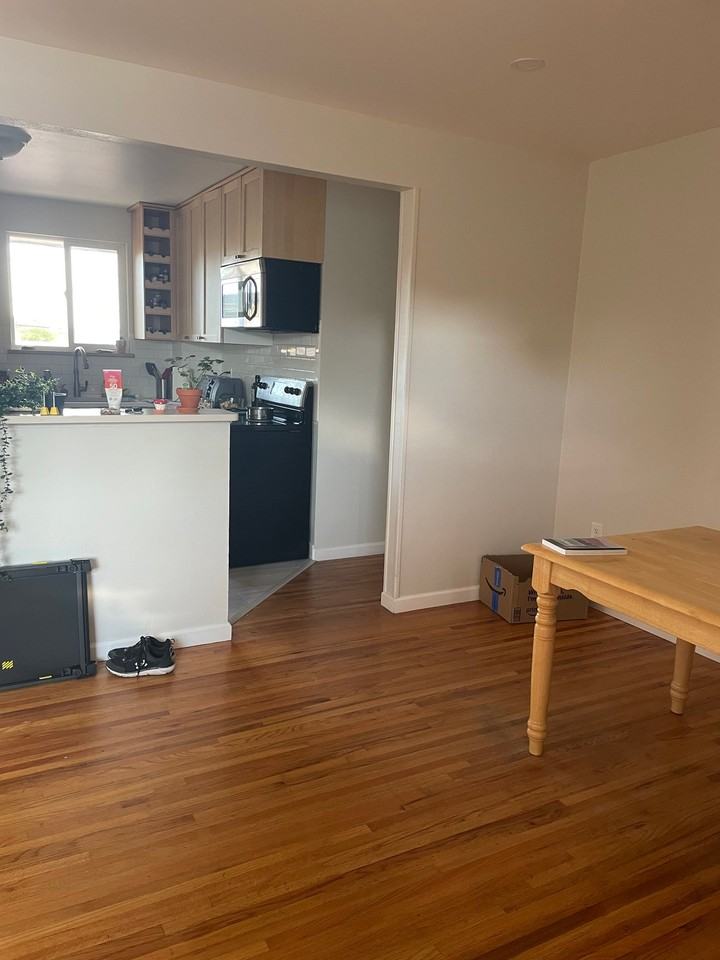 1028 Raleigh St - Photo 3 of 10
