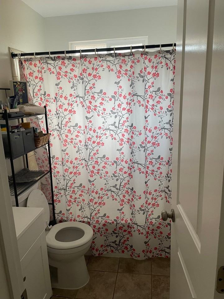 1028 Raleigh St - Photo 5 of 10