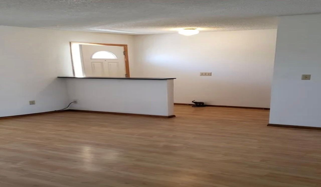 3247 Chanute Pl - Photo 2 of 18