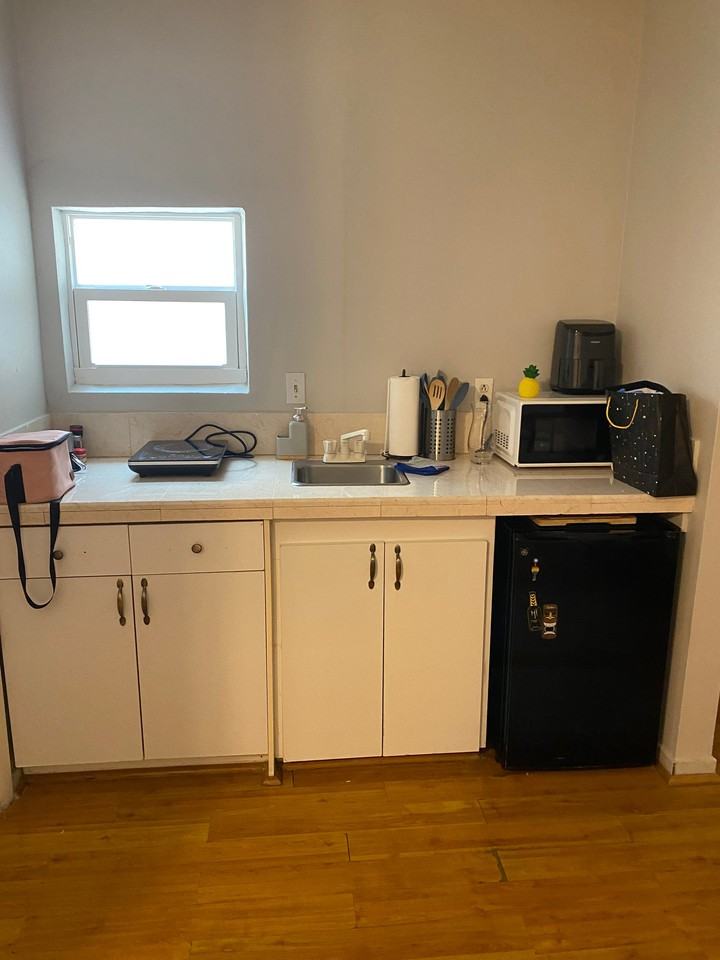 843 Sw 134th Pl - Photo 3 of 7