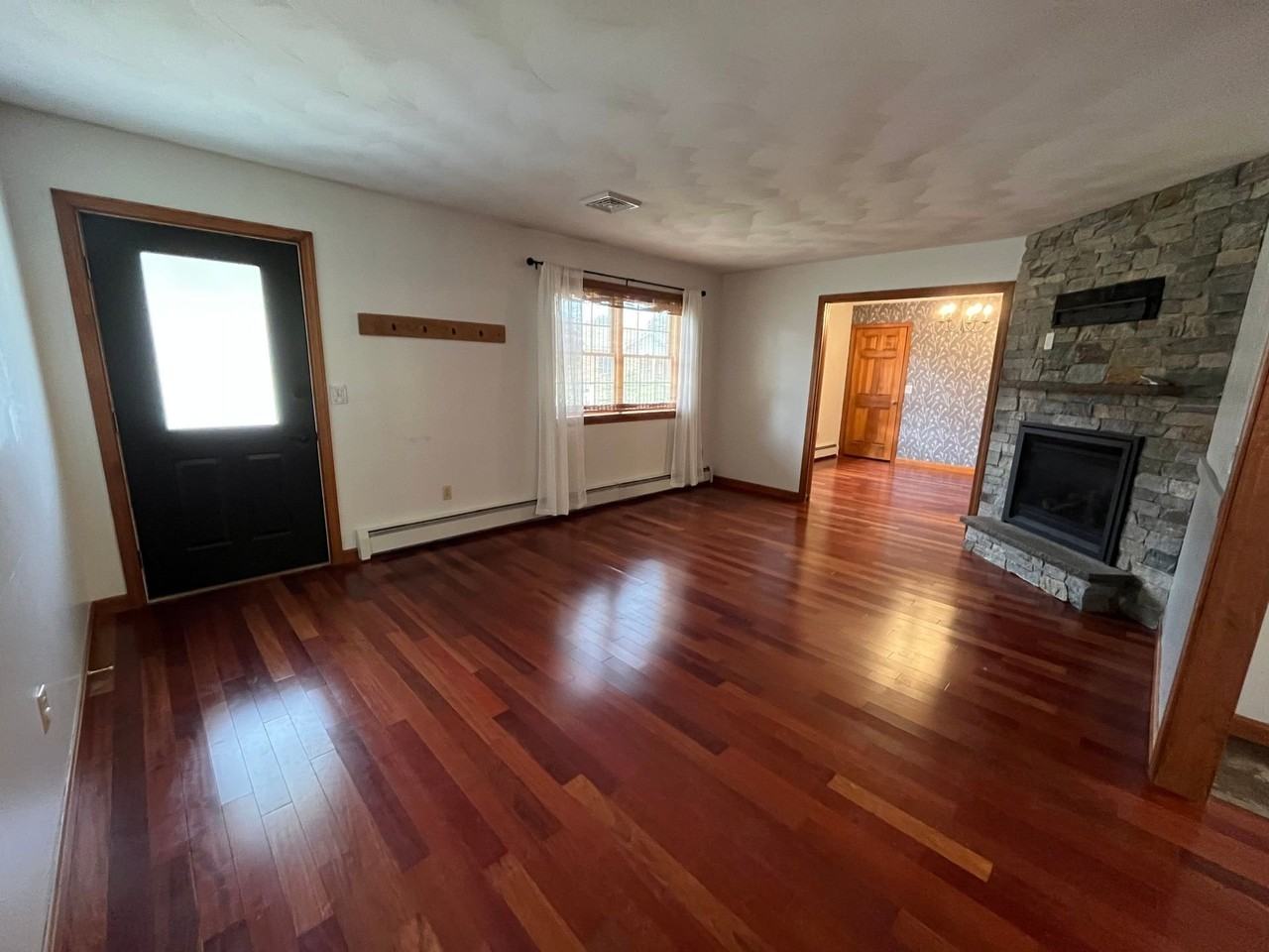 9 Clearview Ave - Photo 4 of 16