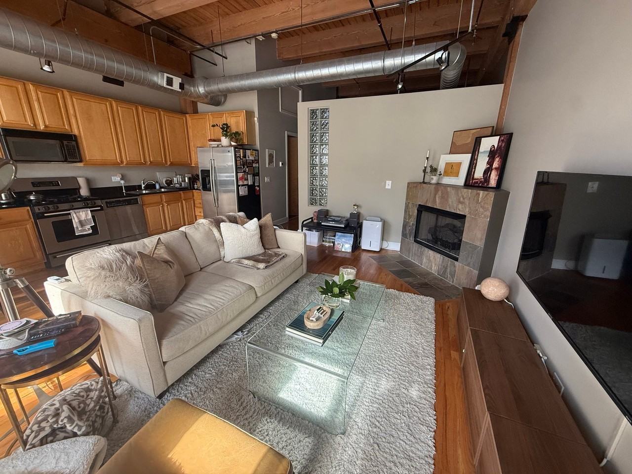 2735 W Armitage Ave #205 - Photo 6 of 19