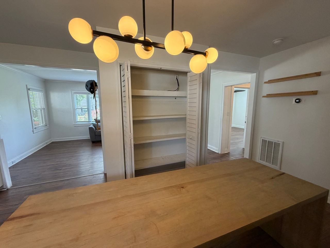 1240 Skyview Rd - Photo 5 of 30
