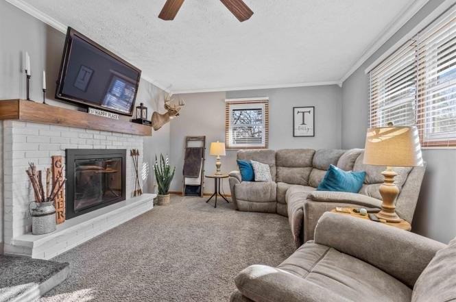 2411 Woodfern Way - Photo 7 of 13