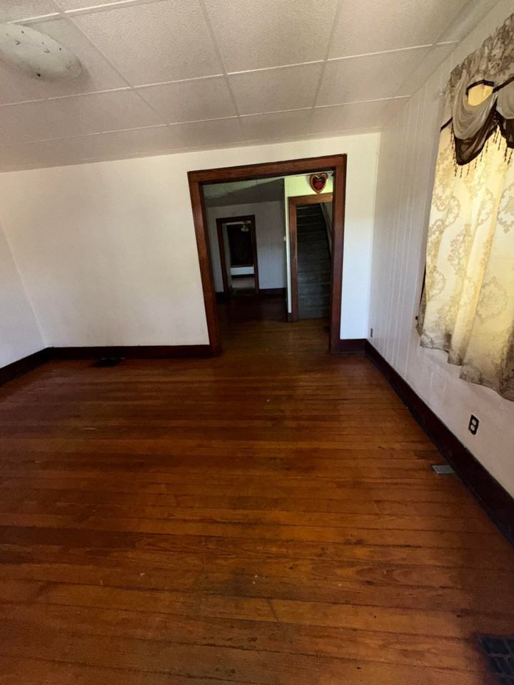 2120 Saint Louis Ave - Photo 6 of 20