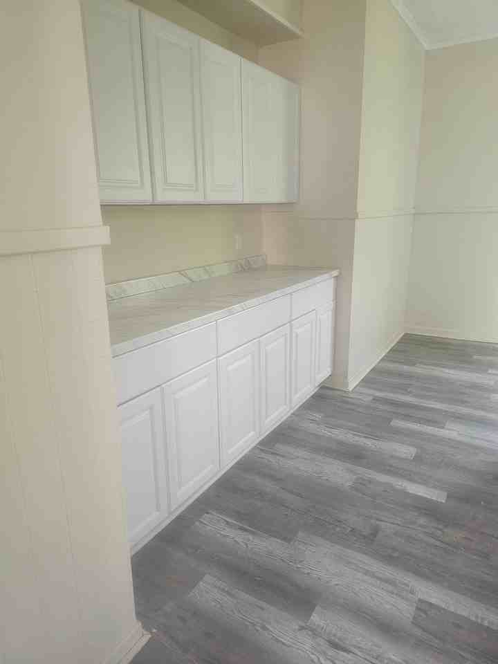 233 Jackson St #2ndFL - Photo 3 of 14