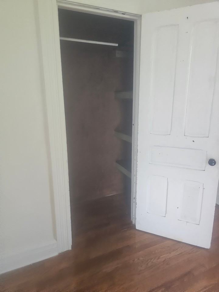 233 Jackson St #2ndFL - Photo 6 of 14