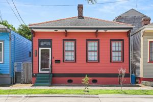 featured image of 2130 1st St