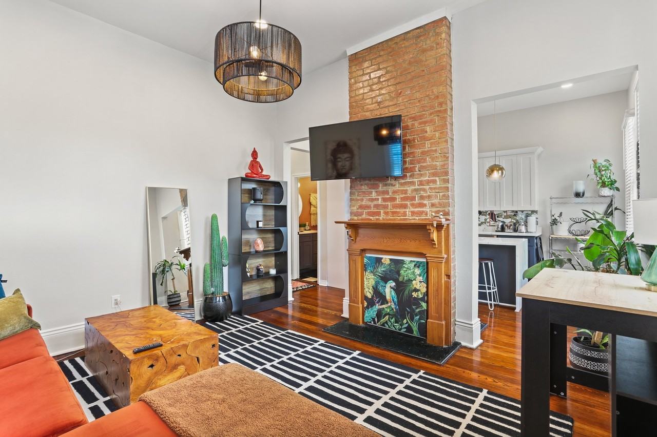 2130 1st St - Photo 2 of 10
