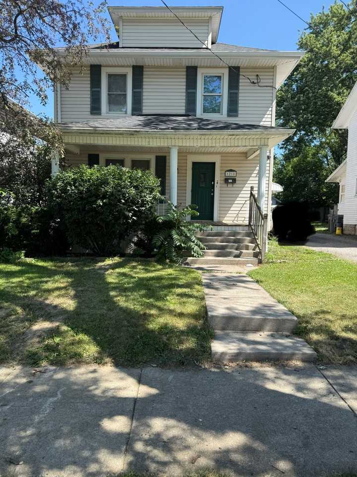 1218 Rice Ave