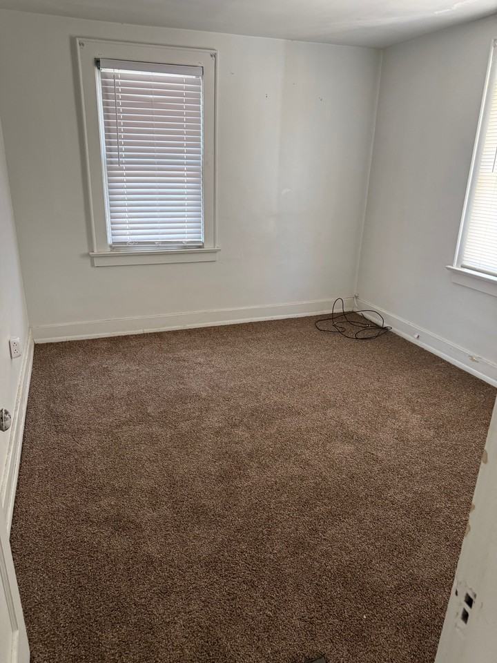 1218 Rice Ave - Photo 4 of 11